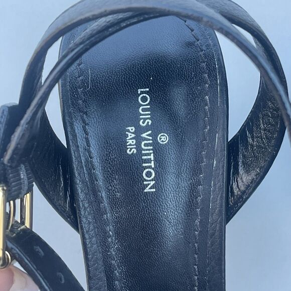 Louis Vuitton Horizon leather sandals Gold Logo Buckle Block Heels 38.5 US 8 - Picture 4 of 11